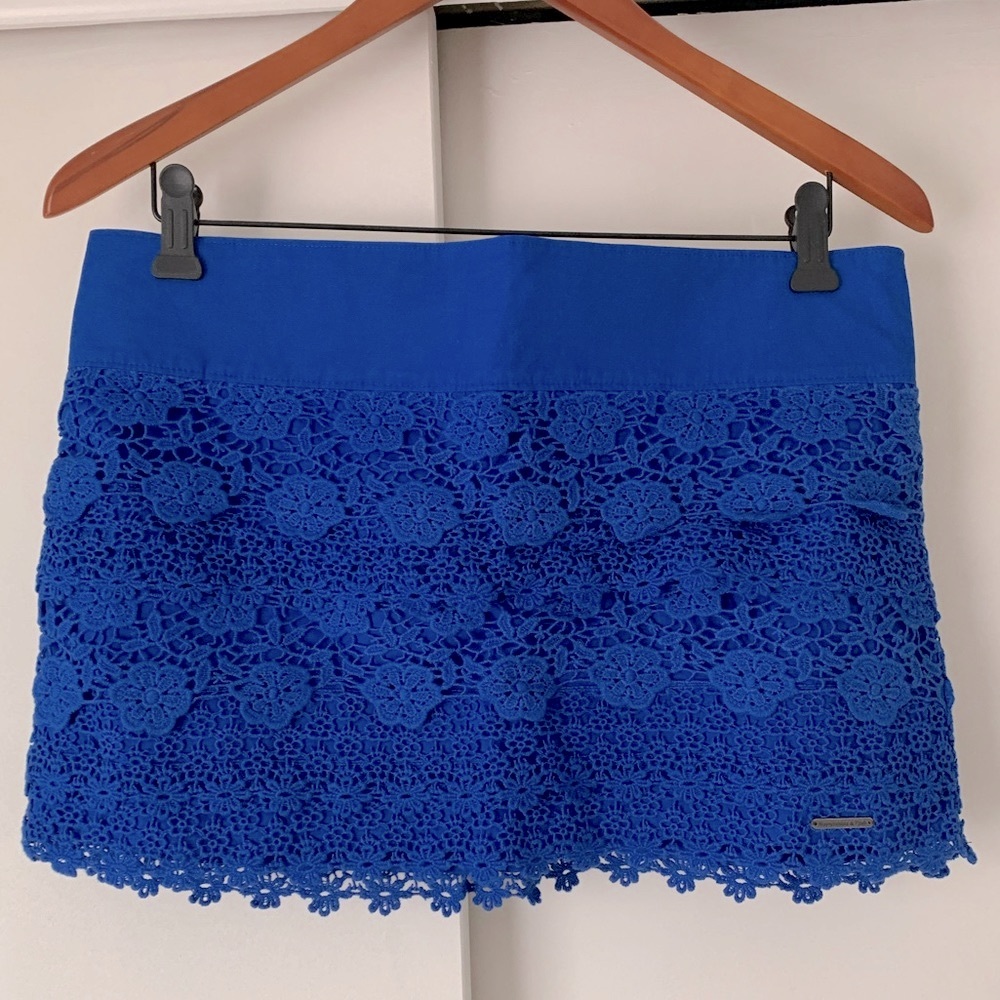 NWT Abercrombie and Fitch Blue Lace Skirt